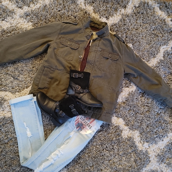 Cherokee Cargo Jacket - Picture 2 of 9
